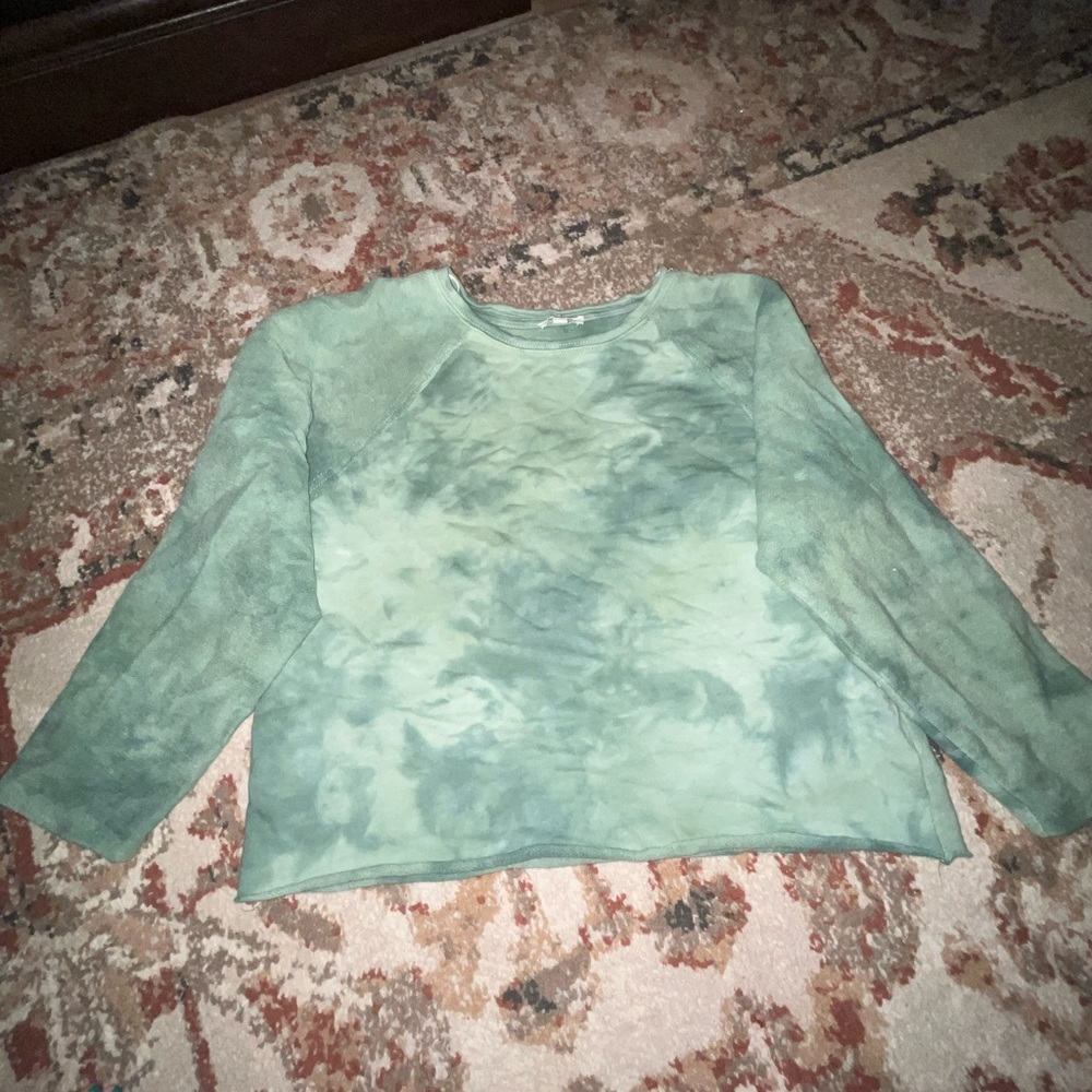 Crop sweater size small